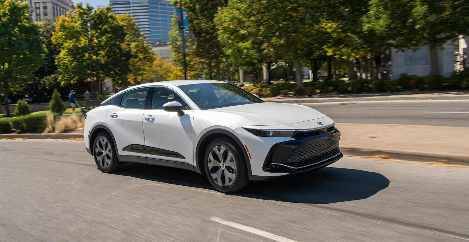 2025 Toyota Crown Signia Price